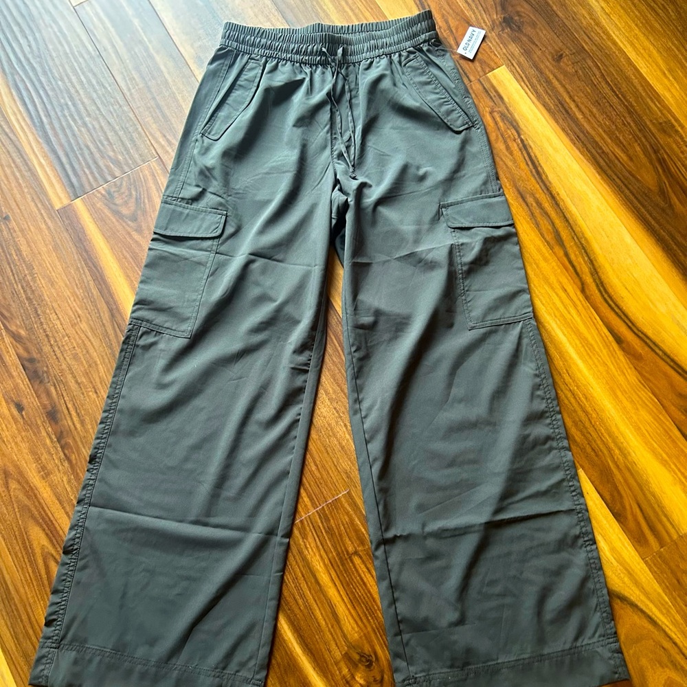 High-Waisted StretchTech Wide-Leg Cargo Pants for Women